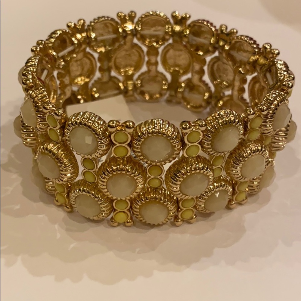 NWT Banana Republic Stretch Bracelet in gold.